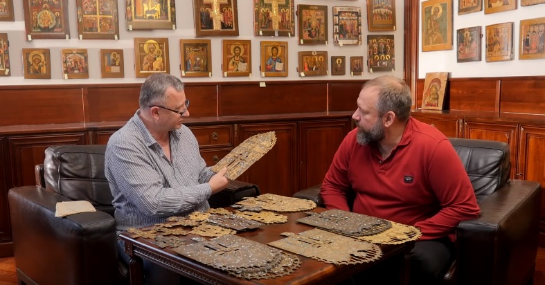Московский коллекционер Андрей Кириков рассказывает о традициях медного литья в Гуслицах