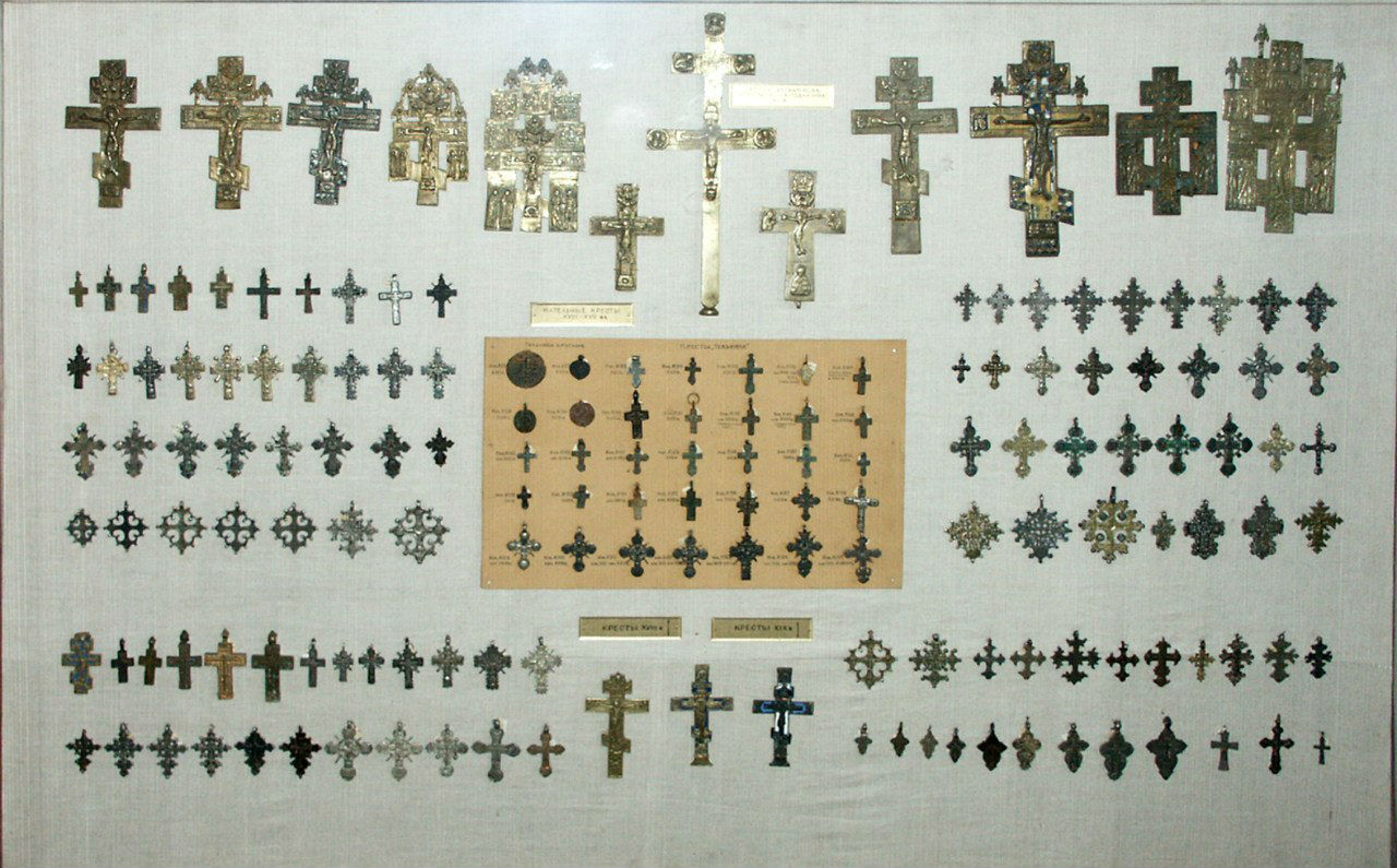 Нательные кресты каталог